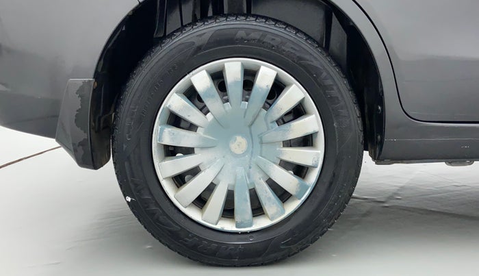 2015 Maruti Ertiga VXI, Petrol, Manual, 89,315 km, Right Rear Wheel