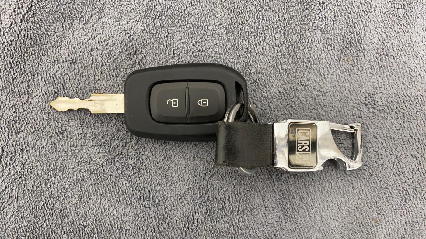 2023 Renault Kwid RXL 1.0 (O), Petrol, Manual, 3,068 km, Key Close Up