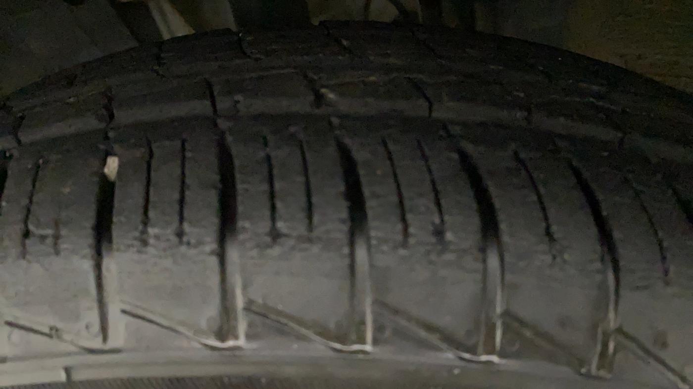 2019 Renault TRIBER RXZ, Petrol, Manual, 19,719 km, Right Rear Tyre Tread