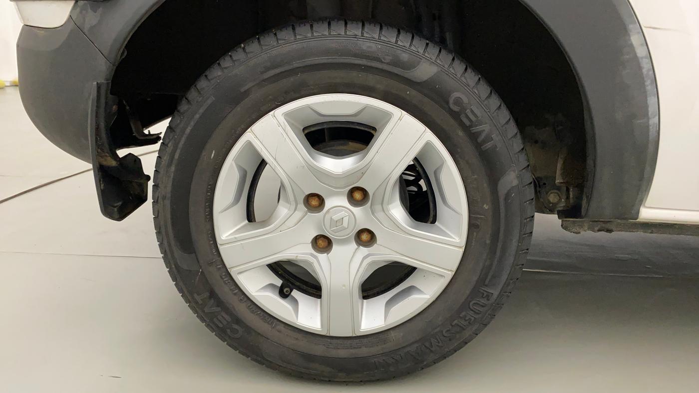 2019 Renault TRIBER RXZ, Petrol, Manual, 19,719 km, Right Rear Wheel