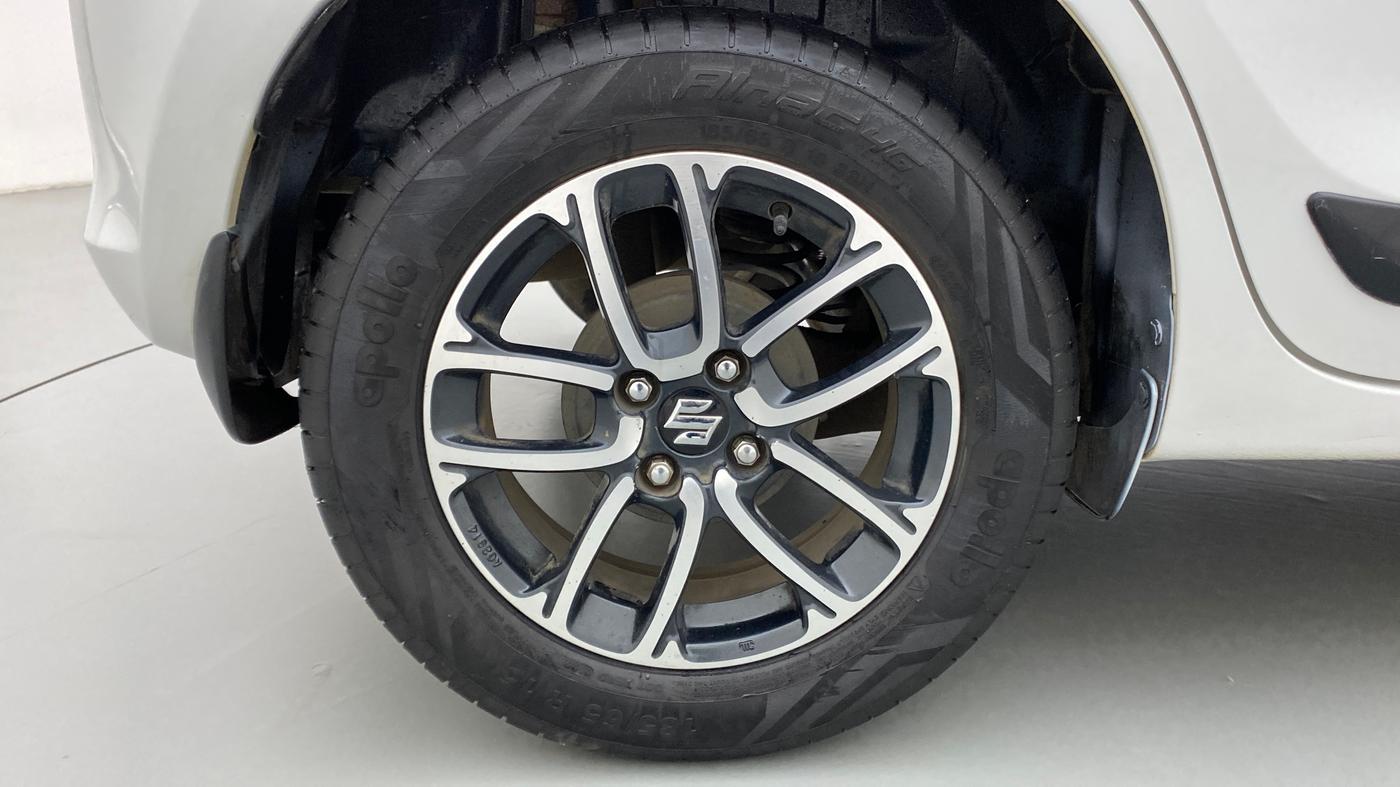 2020 Maruti Swift ZXI+, Petrol, Manual, 24,368 km, Right Rear Wheel