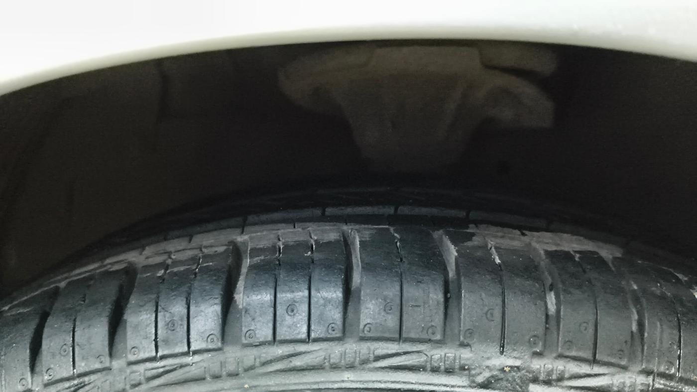2018 Hyundai Eon ERA +, Petrol, Manual, 19,539 km, Left Front Tyre Tread