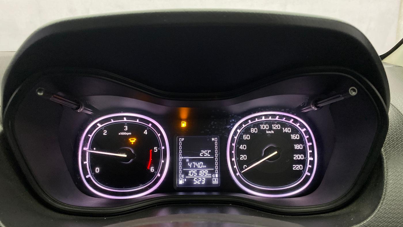 2016 Maruti Vitara Brezza ZDI, Diesel, Manual, 1,05,189 km, Odometer Image