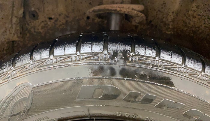 2013 Toyota Etios Liva G, Petrol, Manual, 76,410 km, Left Front Tyre Tread