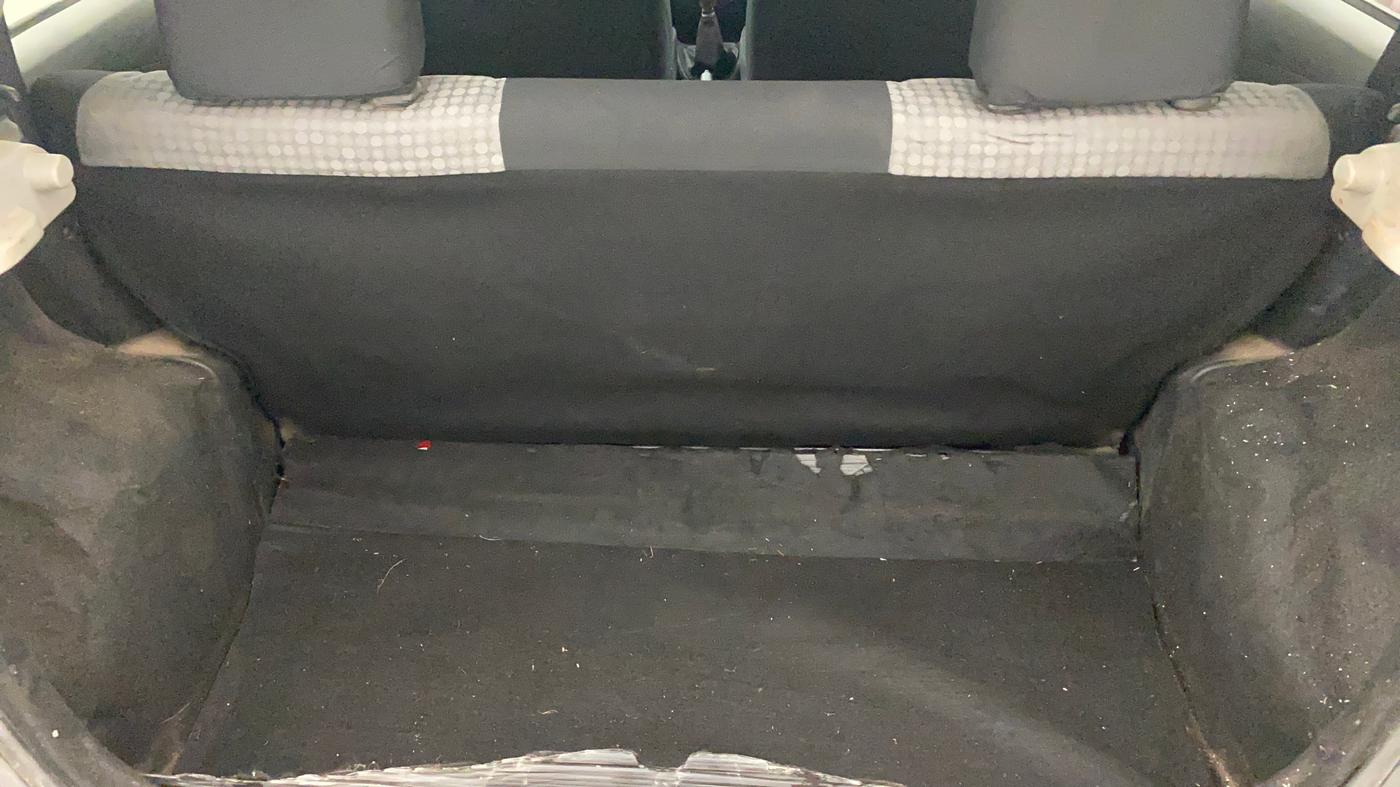 2013 Toyota Etios Liva G, Petrol, Manual, 76,824 km, Boot Inside