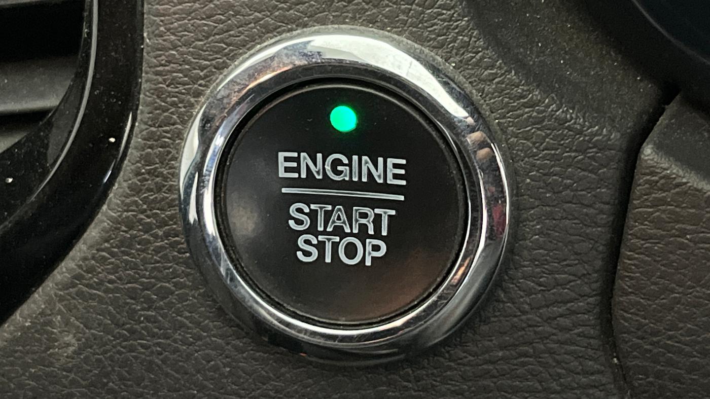 2019 Ford New Figo TITANIUM BLU 1.2 PETROL, Petrol, Manual, 82,960 km, Keyless Start/ Stop Button