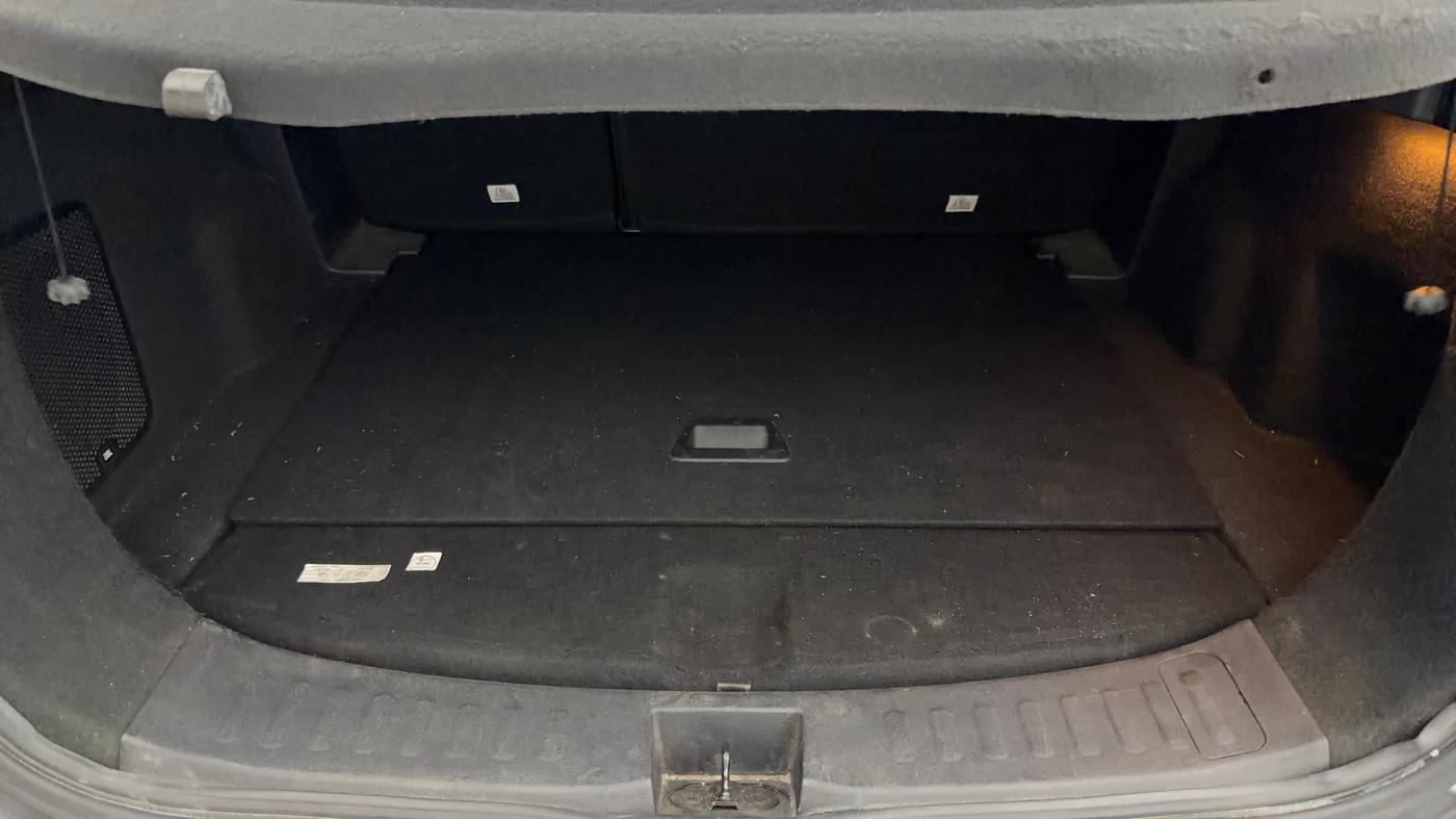 2022 Tata Harrier XZA PLUS 2.0L, Diesel, Automatic, 75,000 km, Boot Inside