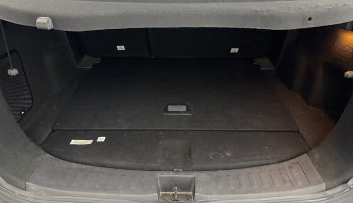 2022 Tata Harrier XZA PLUS 2.0L, Diesel, Automatic, 73,746 km, Boot Inside