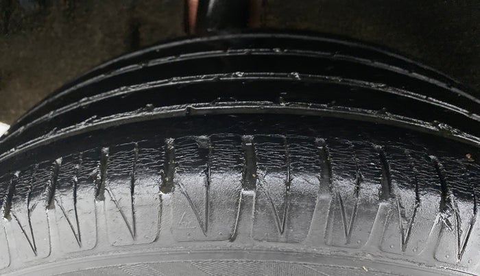 2018 Maruti Vitara Brezza ZDI PLUS, Diesel, Manual, 57,593 km, Right Rear Tyre Tread