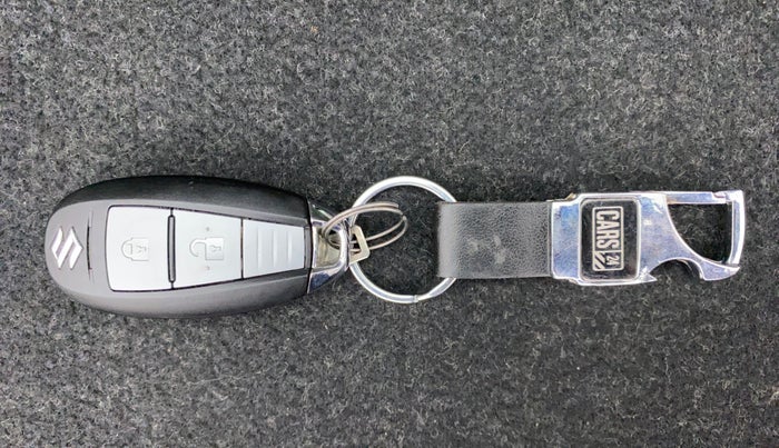 2017 Maruti Baleno ALPHA PETROL 1.2, Petrol, Manual, 53,948 km, Key Close Up