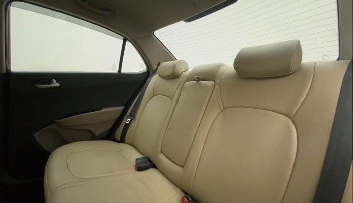 2014 Hyundai Xcent SX AT 1.2 (O), Petrol, Automatic, 31,636 km, Right Side Rear Door Cabin