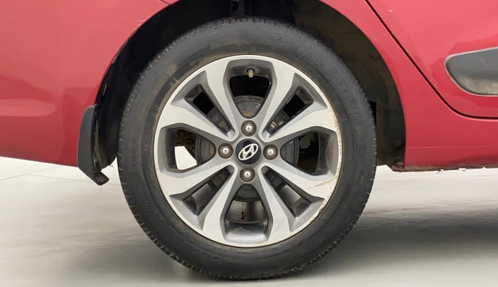 2014 Hyundai Xcent SX AT 1.2 (O), Petrol, Automatic, 31,636 km, Right Rear Wheel
