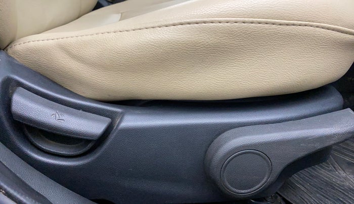 2014 Hyundai Xcent SX AT 1.2 (O), Petrol, Automatic, 31,636 km, Driver Side Adjustment Panel