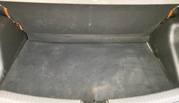 2013 Hyundai Grand i10 MAGNA 1.2 KAPPA VTVT, Petrol, Manual, 87,563 km, Boot Inside