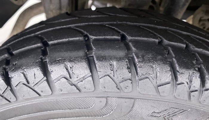 2016 Maruti Alto 800 LXI, Petrol, Manual, 72,918 km, Right Rear Tyre Tread