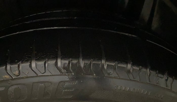 2019 Maruti Ertiga ZXI+ SHVS, Petrol, Manual, 40,869 km, Left Rear Tyre Tread