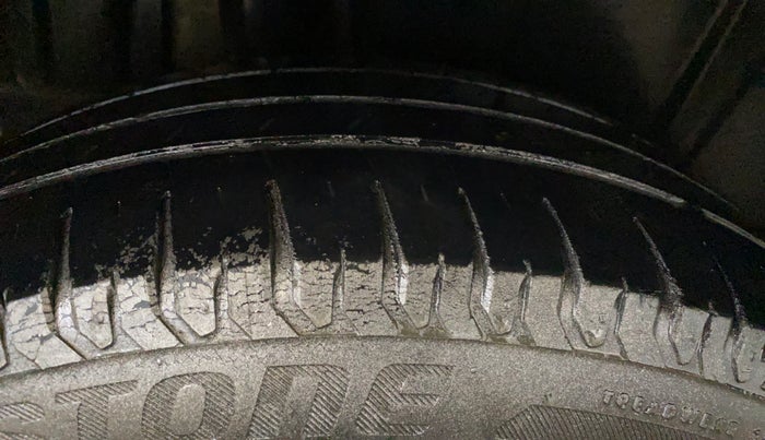 2019 Maruti Ertiga ZXI+ SHVS, Petrol, Manual, 40,869 km, Right Rear Tyre Tread