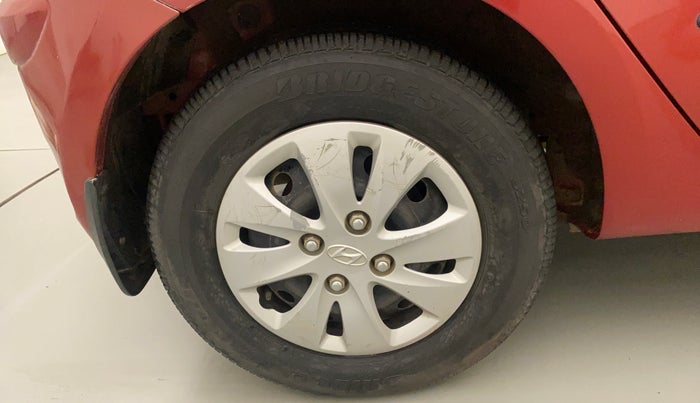 2013 Hyundai i10 MAGNA 1.1, Petrol, Manual, 33,115 km, Right Rear Wheel