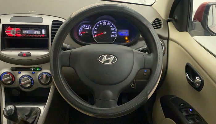 2013 Hyundai i10 MAGNA 1.1, Petrol, Manual, 33,115 km, Steering Wheel Close Up