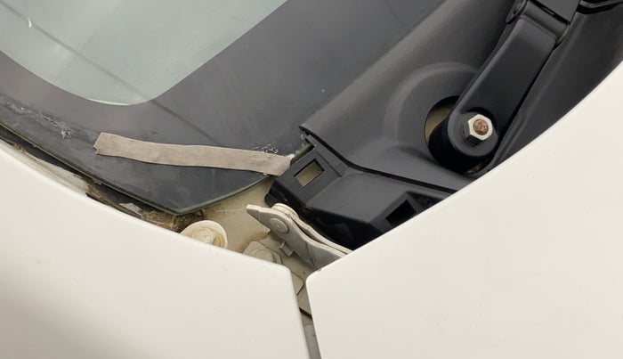2016 Maruti Alto K10 VXI (O), Petrol, Manual, 41,481 km, Bonnet (hood) - Cowl vent panel has minor damage