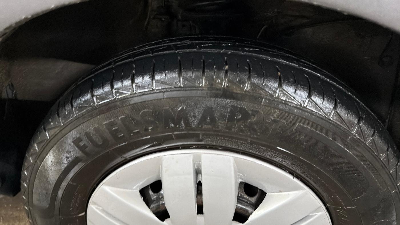 2022 Maruti Alto LXI O, Petrol, Manual, 44,971 km, Right Front Tyre Tread