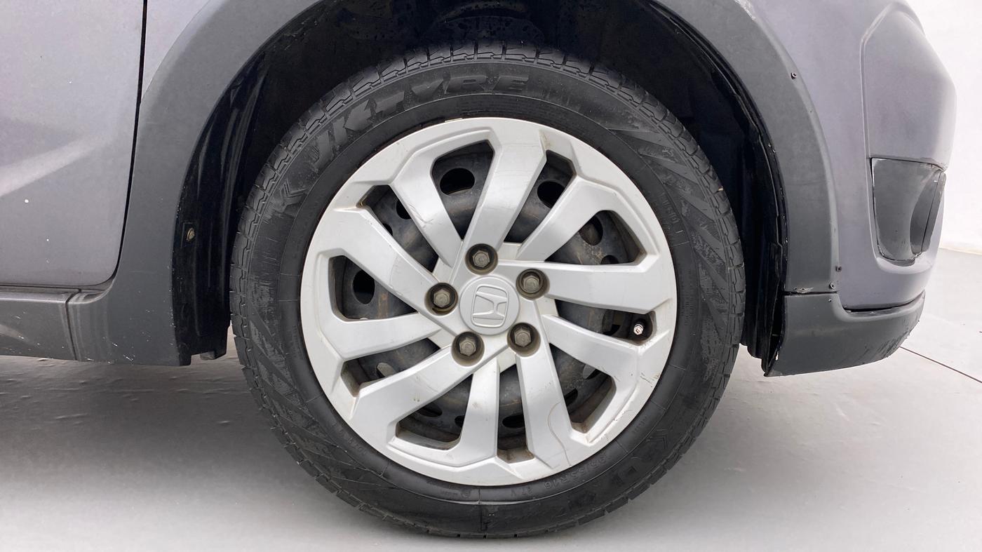 2017 Honda BR-V 1.5L I- DTEC S, Diesel, Manual, 1,18,052 km, Right Front Wheel