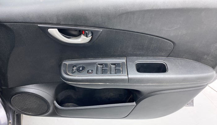 2017 Honda BR-V 1.5L I- DTEC S, Diesel, Manual, 1,18,052 km, Driver Side Door Panels Control