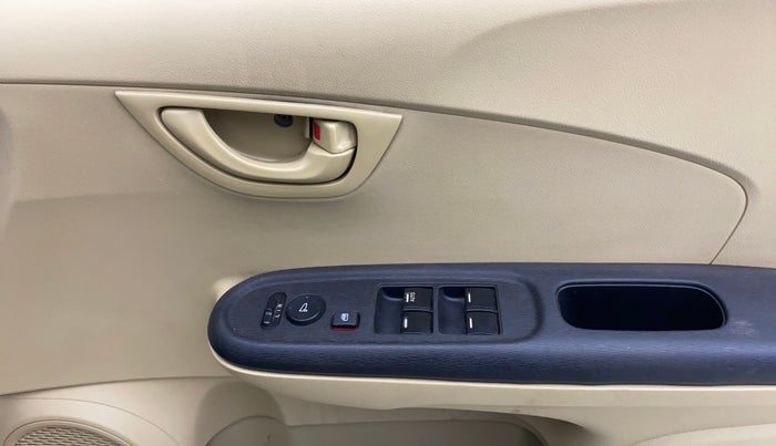 2015 Honda Amaze 1.2L I-VTEC S, Petrol, Manual, 1,23,085 km, Driver Side Door Panels Control