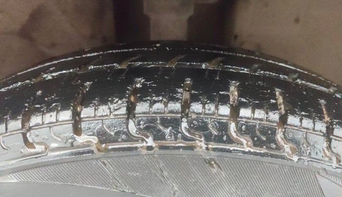 2016 Renault Kwid RXT 0.8, Petrol, Manual, 75,699 km, Right Front Tyre Tread