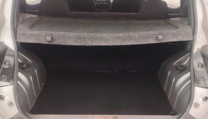 2016 Renault Kwid RXT 0.8, Petrol, Manual, 75,699 km, Boot Inside