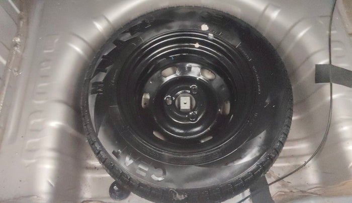 2016 Renault Kwid RXT 0.8, Petrol, Manual, 75,699 km, Spare Tyre