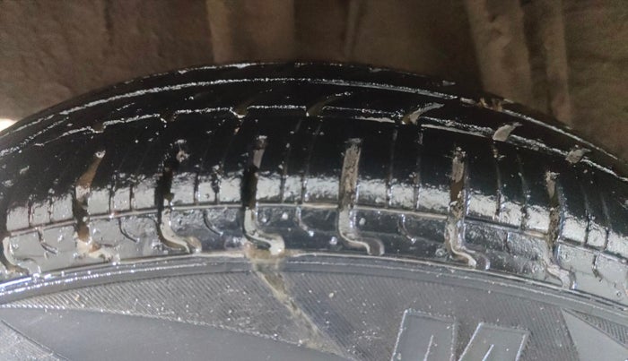 2016 Renault Kwid RXT 0.8, Petrol, Manual, 75,699 km, Right Rear Tyre Tread