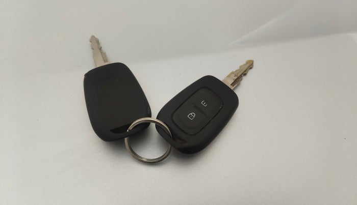 2016 Renault Kwid RXT 0.8, Petrol, Manual, 75,699 km, Key Close Up