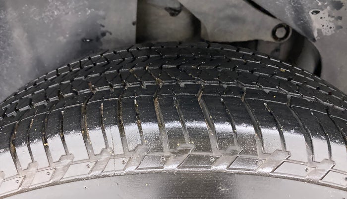 2021 Tata Harrier XZA PLUS 2.0L, Diesel, Automatic, 97,552 km, Right Rear Tyre Tread