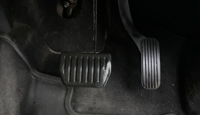 2021 Tata Harrier XZA PLUS 2.0L, Diesel, Automatic, 97,552 km, Pedals