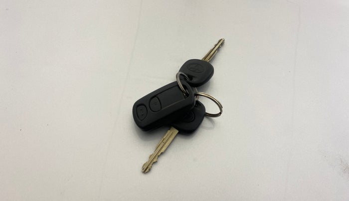 2013 Toyota Etios G, Petrol, Manual, 90,986 km, Key Close Up