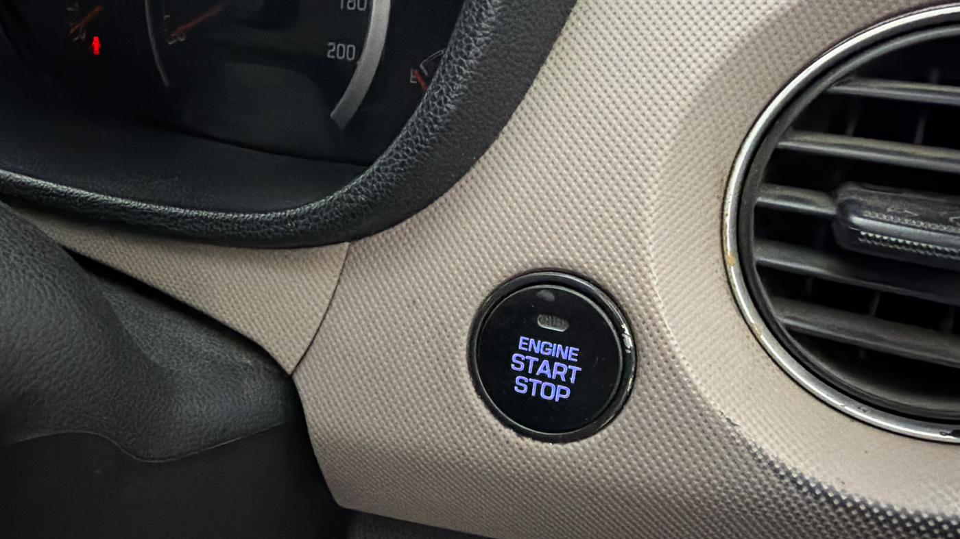 2015 Hyundai Grand i10 ASTA (O) 1.2 KAPPA VTVT, Petrol, Manual, 75,924 km, Keyless Start/ Stop Button