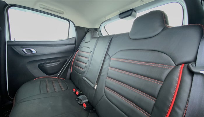 2021 Renault Kwid 1.0 CLIMBER OPT AMT, Petrol, Automatic, 5,534 km, Right Side Rear Door Cabin
