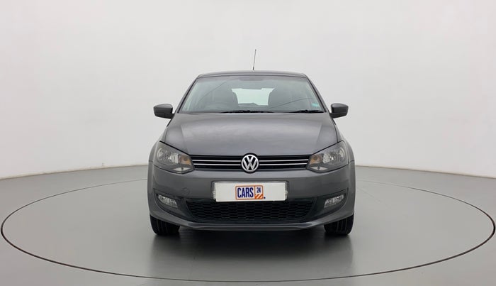 2014 Volkswagen Polo HIGHLINE1.2L, Petrol, Manual, 1,22,614 km, Front