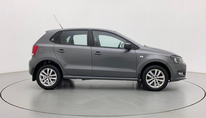 2014 Volkswagen Polo HIGHLINE1.2L, Petrol, Manual, 1,22,614 km, Right Side View