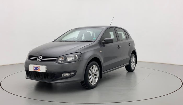 2014 Volkswagen Polo HIGHLINE1.2L, Petrol, Manual, 1,22,614 km, Left Front Diagonal