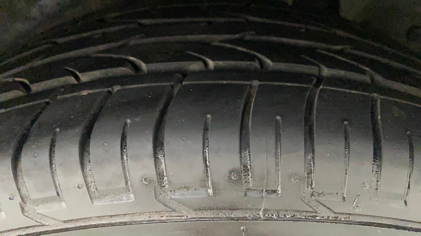 2016 Hyundai Creta SX PLUS AT 1.6 PETROL, Petrol, Automatic, 78,838 km, Left Rear Tyre Tread