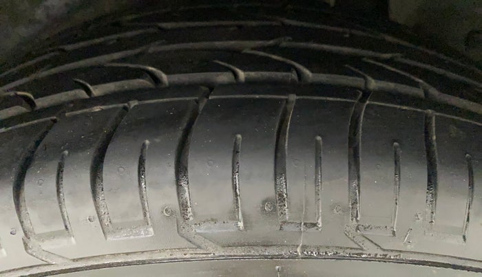 2016 Hyundai Creta SX PLUS AT 1.6 PETROL, Petrol, Automatic, 78,838 km, Left Rear Tyre Tread