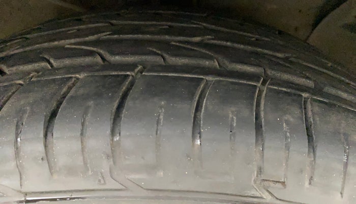 2016 Hyundai Creta SX PLUS AT 1.6 PETROL, Petrol, Automatic, 78,838 km, Right Front Tyre Tread