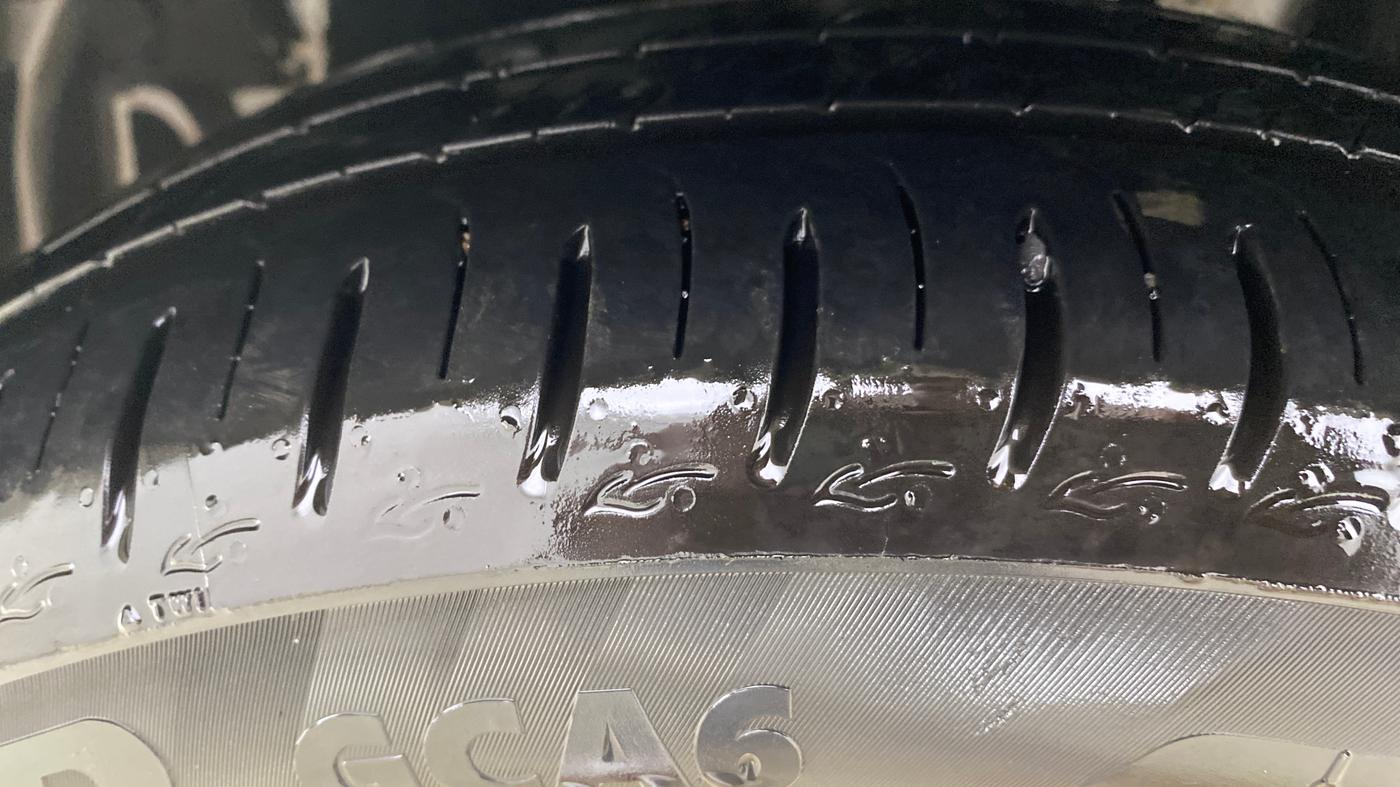 2025 Tata ALTROZ XMA PLUS PETROL, Petrol, Manual, 7,665 km, Left Front Tyre Tread