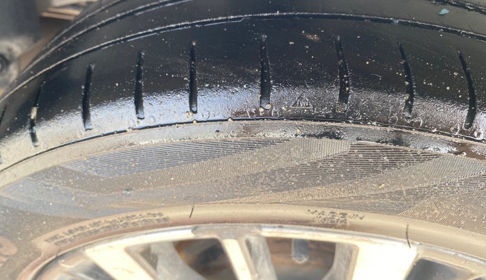 2019 Honda City 1.5L I-VTEC ZX CVT, CNG, Automatic, 1,11,730 km, Right Rear Tyre Tread