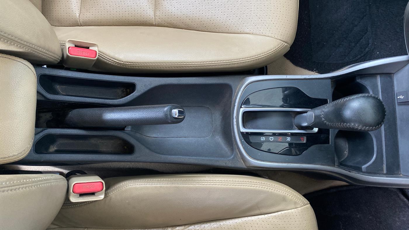 2019 Honda City 1.5L I-VTEC ZX CVT, CNG, Automatic, 1,12,379 km, Gear Lever