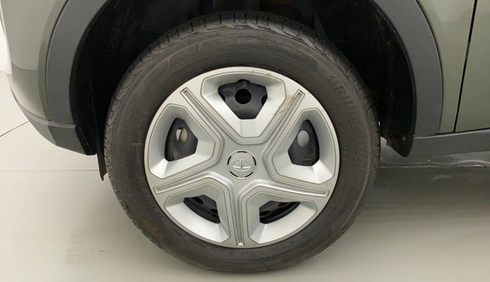 2021 Tata NEXON XZ PETROL, Petrol, Manual, 2,852 km, Left Front Wheel