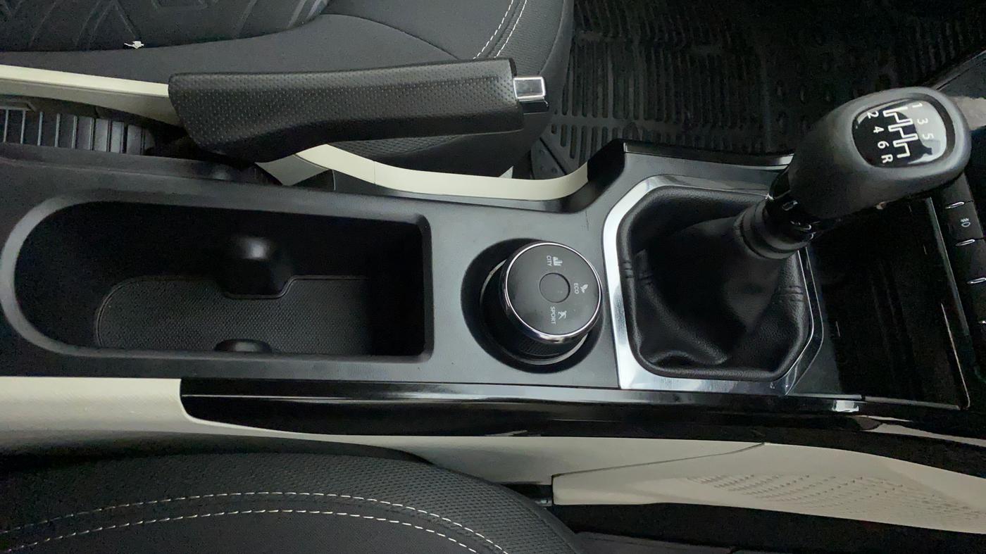 2021 Tata NEXON XZ PETROL, Petrol, Manual, 2,852 km, Gear Lever