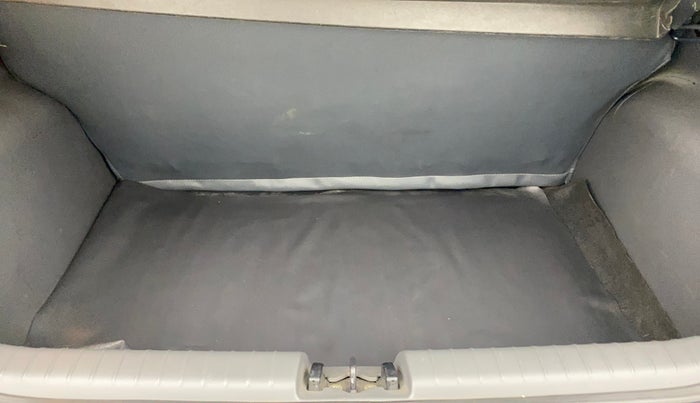 2021 Hyundai GRAND I10 NIOS ASTA AMT 1.2 KAPPA VTVT, Petrol, Automatic, 32,804 km, Boot Inside